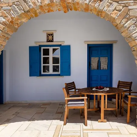 Akre Marlas Tinos * Mamádhos