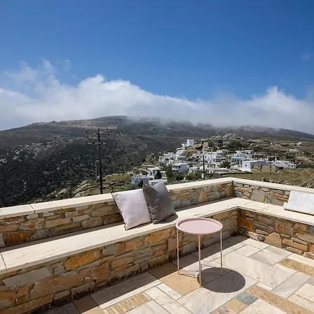 Akre Marlas Tinos 펜션 Mamádhos